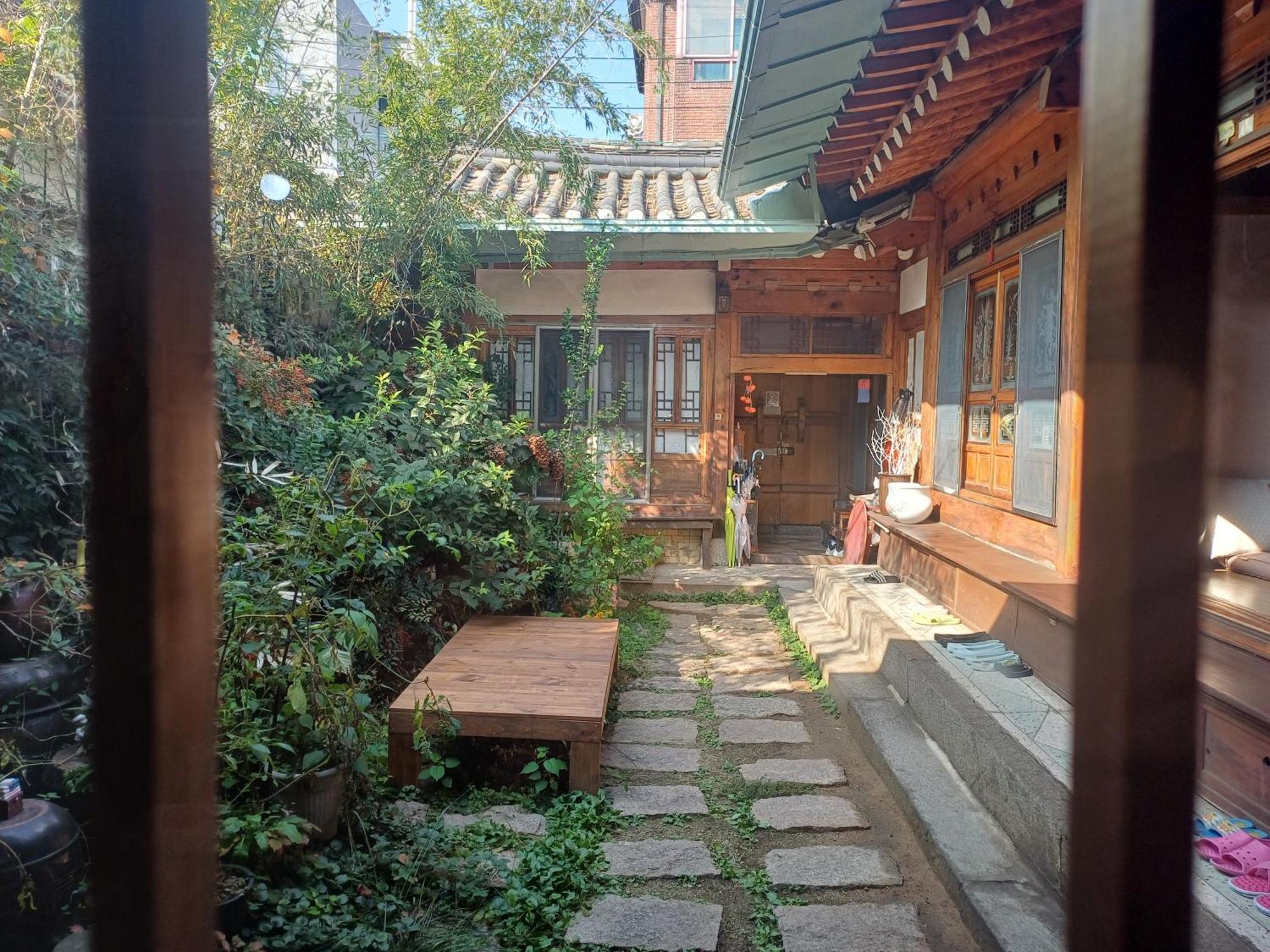 Gongsimga Hanok Guesthouse Seoul Ngoại thất bức ảnh