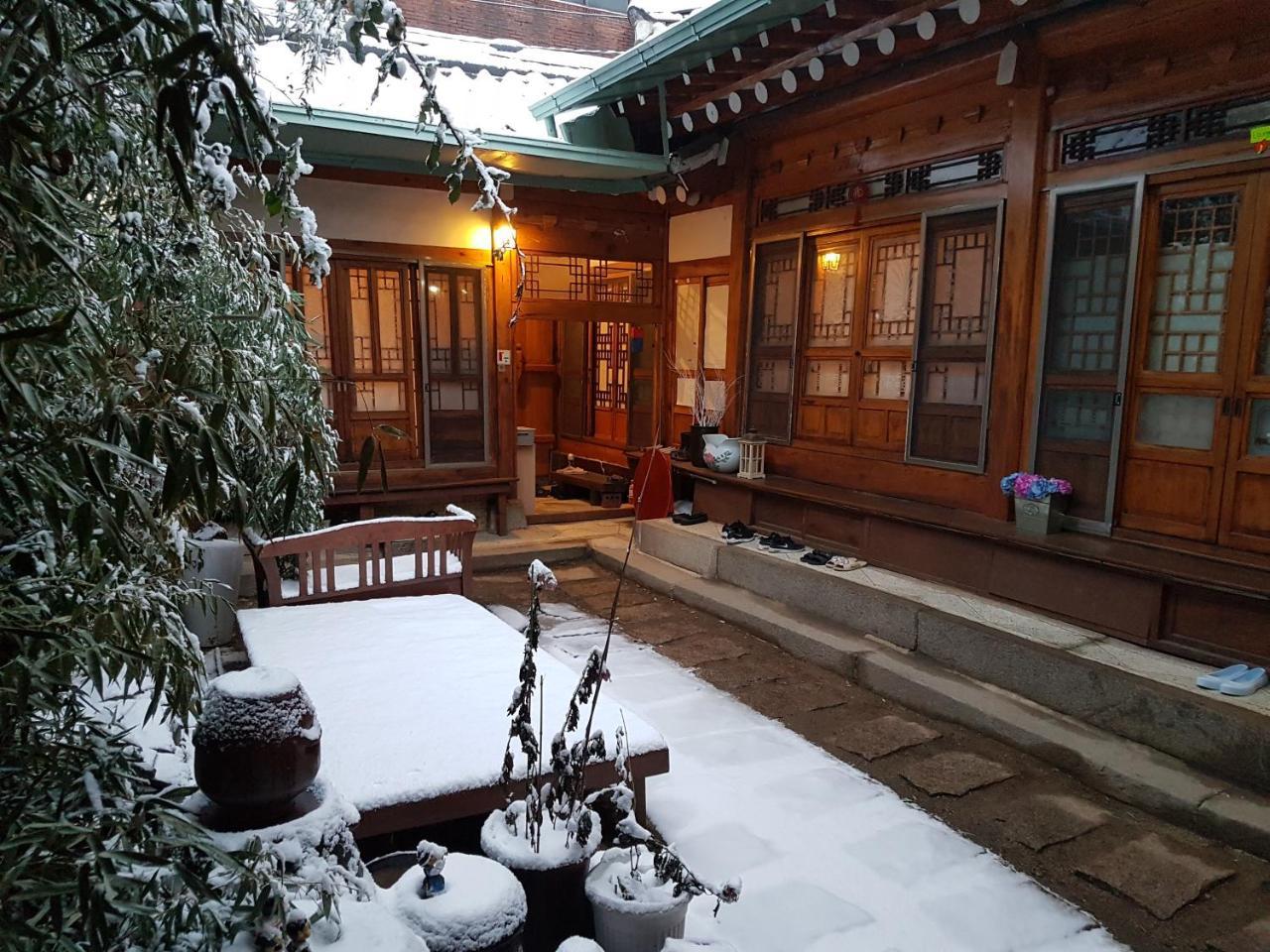 Gongsimga Hanok Guesthouse Seoul Ngoại thất bức ảnh